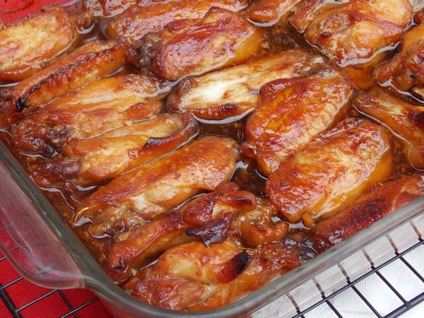 CARAMELIZED CHICKEN WINGS.