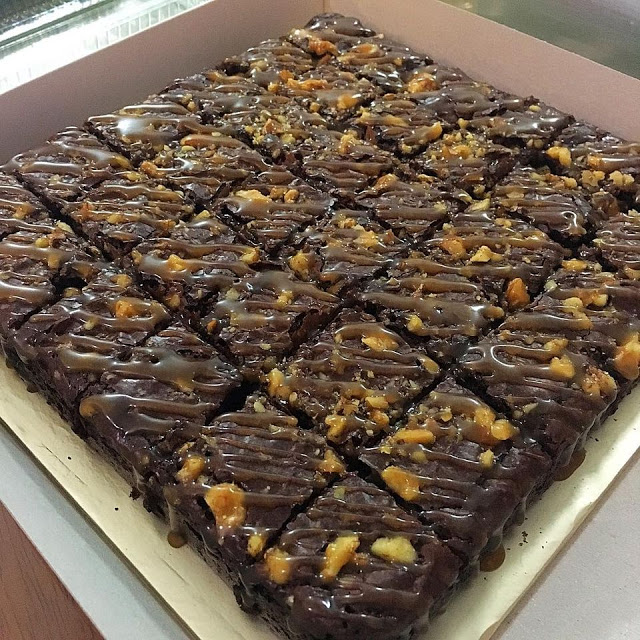 The Best Brownies EVER ! Lunchroom Ladies 50 year old recipe