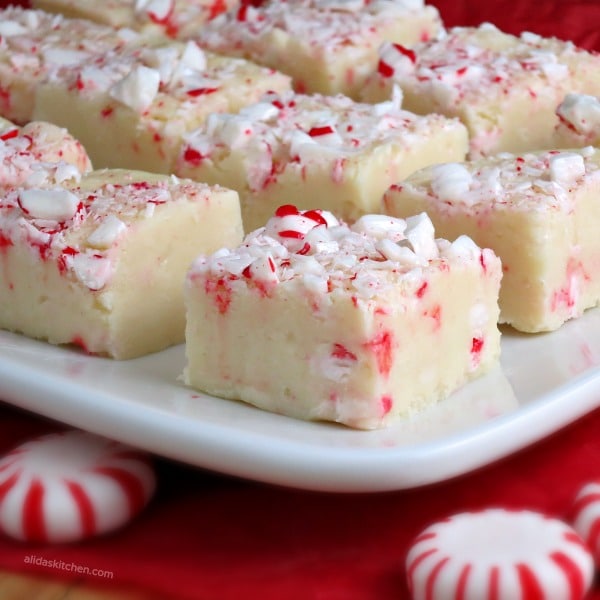 EASY CANDY CANE PEPPERMINT FUDGE