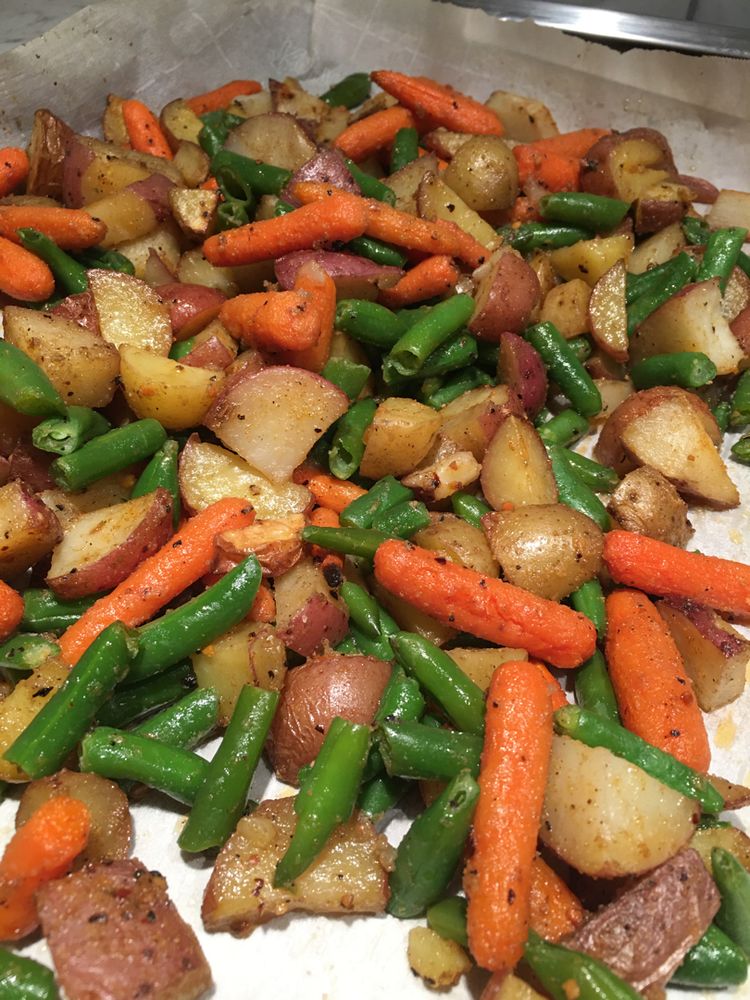 ROASTED VEGETABLES WITH GARLIC AND HERBS