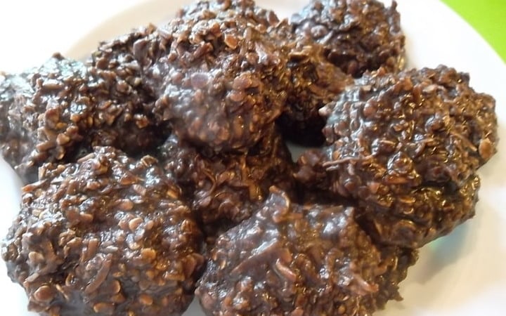 No Bake Cookies (Chocolate Clusters)