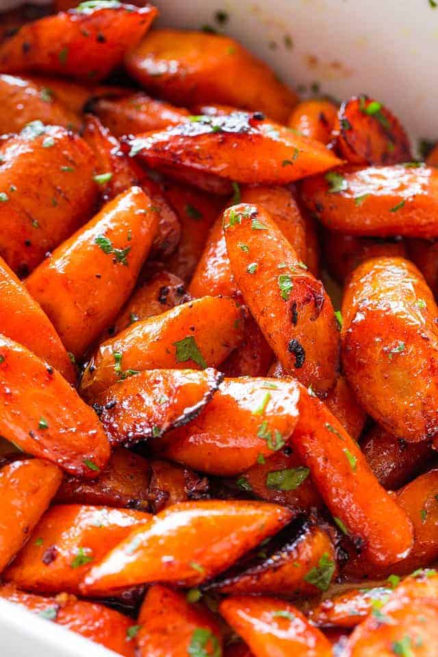 HEALTHY HONEY ROASTED CARROTS – IT’S MOUTHWATERING!