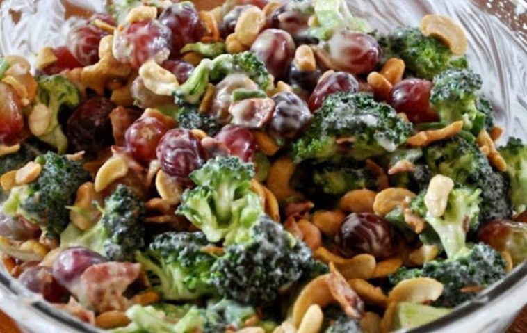 Healthy Broccoli Grape Salad