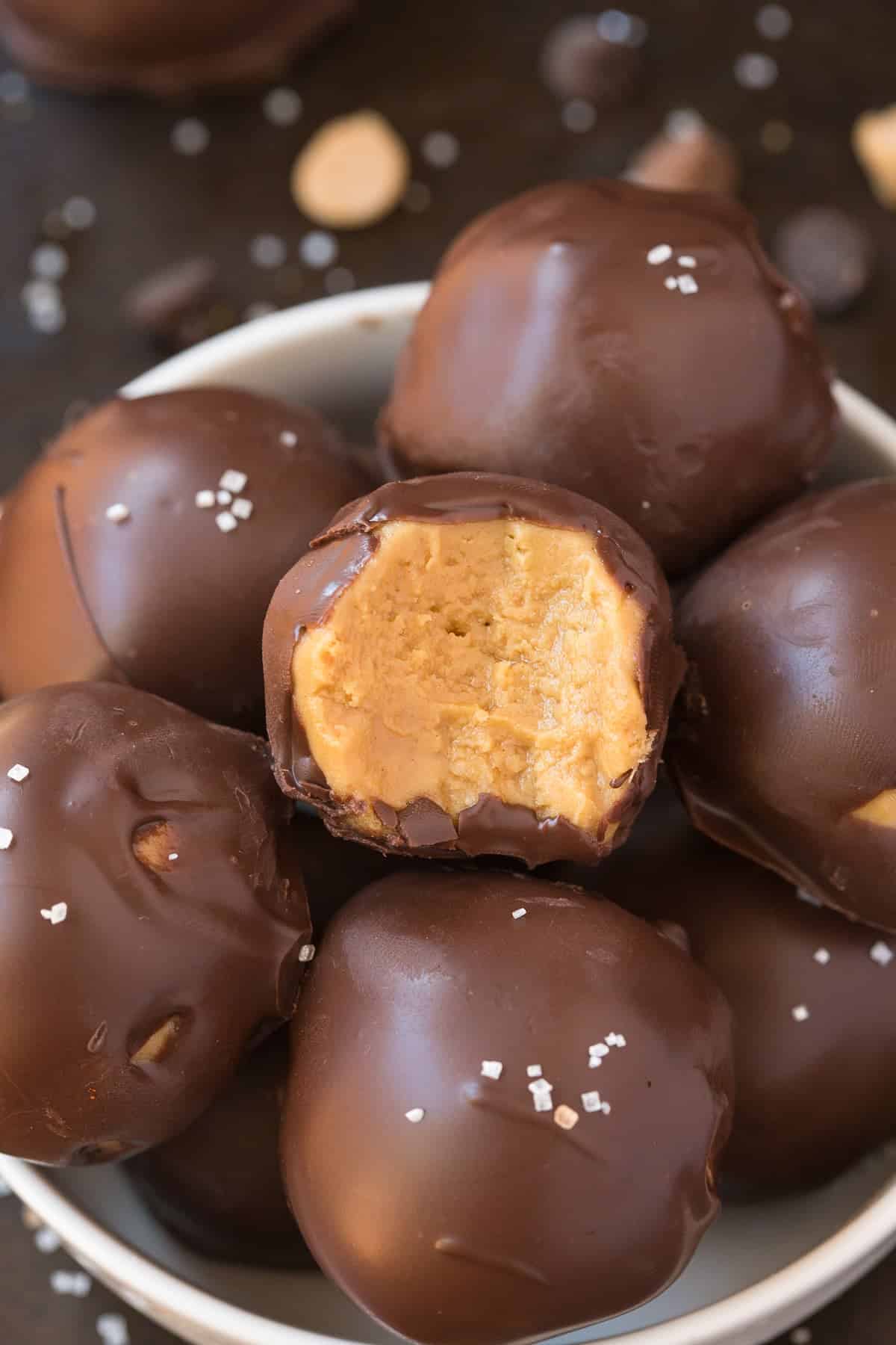 No Bake Keto Chocolate Peanut Butter Balls (Paleo, Vegan, Low Carb) 1
