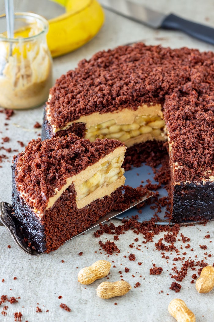 BANANA CHOCOLATE PEANUT BUTTER CAKE
