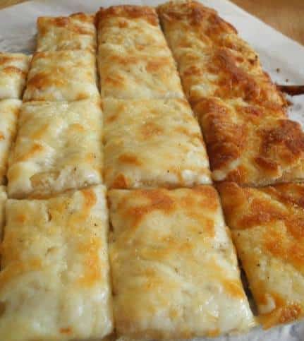 The Great Cheesy Garlic Bread Sticks Ever￼￼