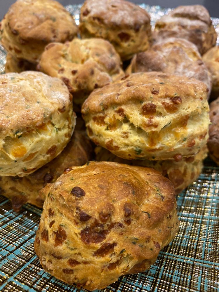 BLACK PEPPER CHEDDAR BACON BISCUITS