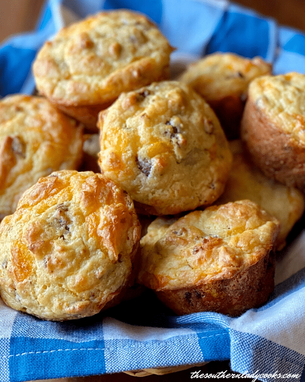 SAUSAGE CHEESE GRITS MUFFINS