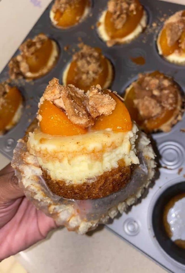 Peach Cobbler Cheesecake Bites