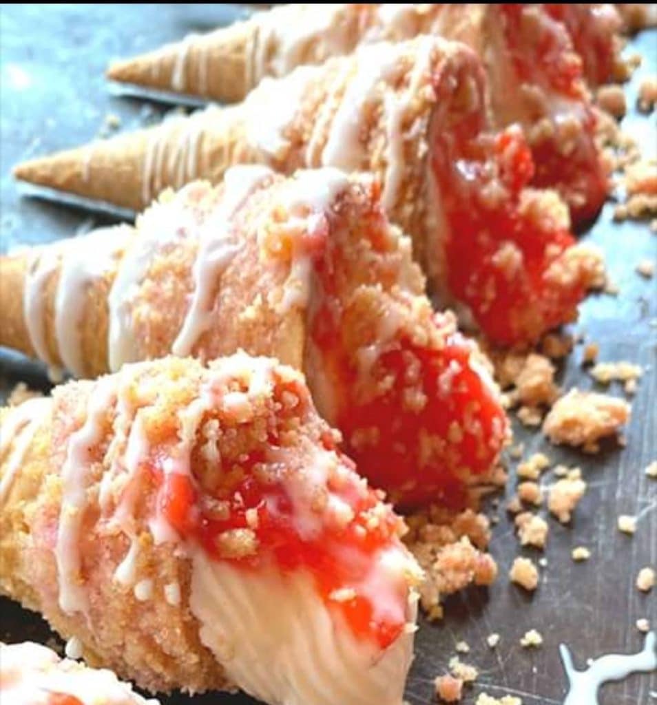 Ultimate Strawberry Crunch Cheesecake Cones