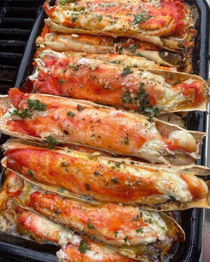 baked crab legs in butter sauce 1