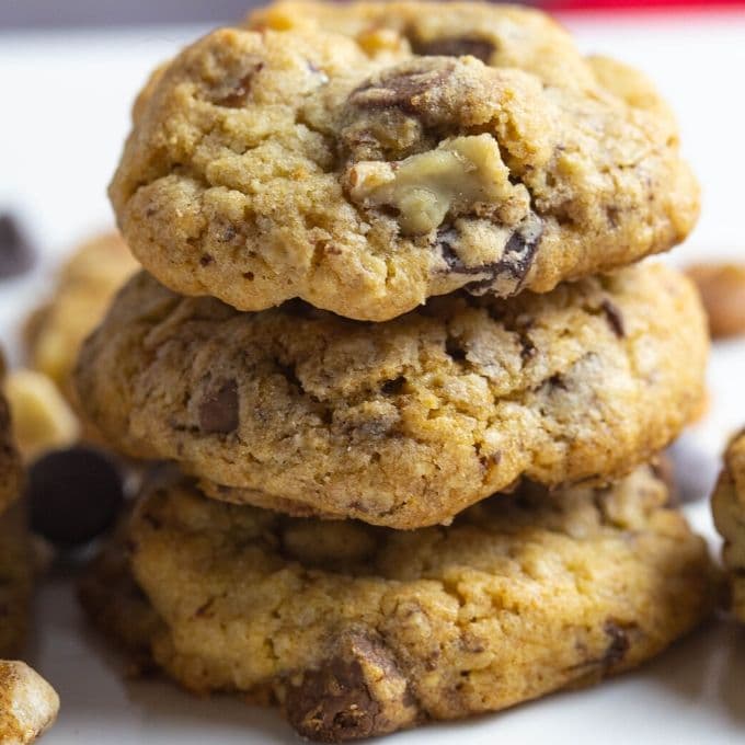 Neiman Marcus Cookies (Easy Recipe)￼