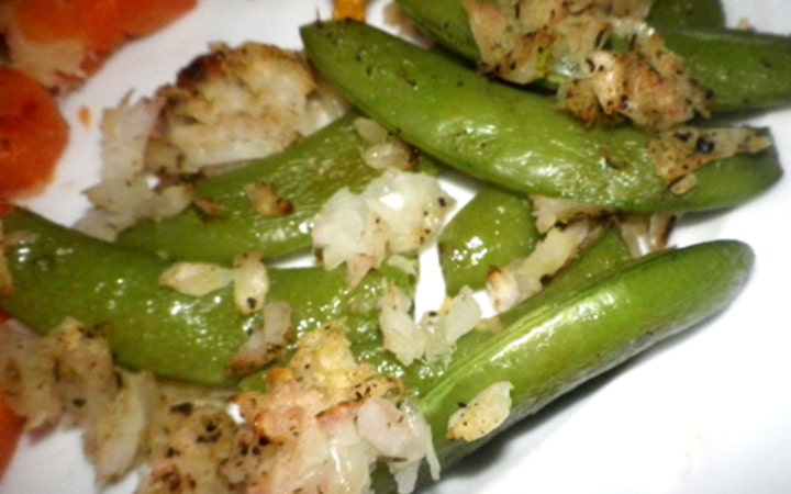 Forevermama’s Roasted Sugar Snap Peas With Thyme￼