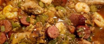 okra stew with chicken, sausage, shrimp and crawfish tails 14