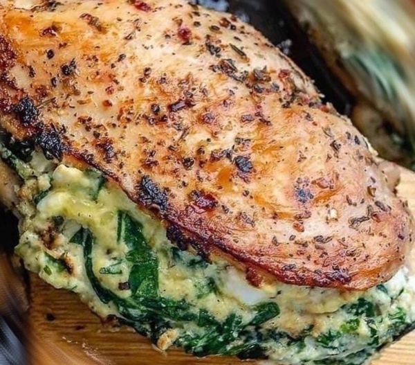 Spinach and Cheese Stuffed Chicken 1