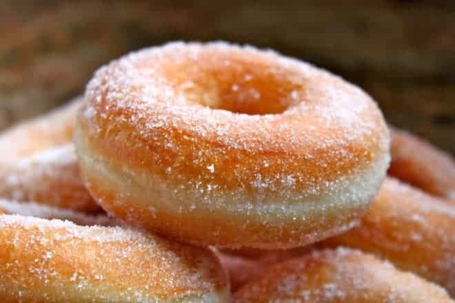 OLD FASHIONED HOMEMADE YEAST DOUGHNUTS
