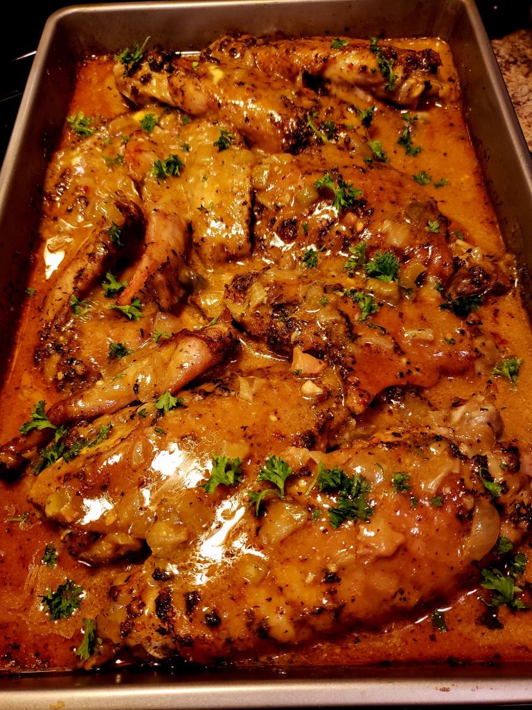 Baked turkey wings with mushroom gravy!￼