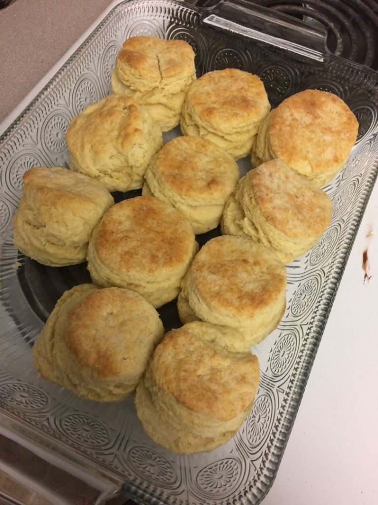 FLUFFY SOUTHERN BUTTERMILK BISCUITS
