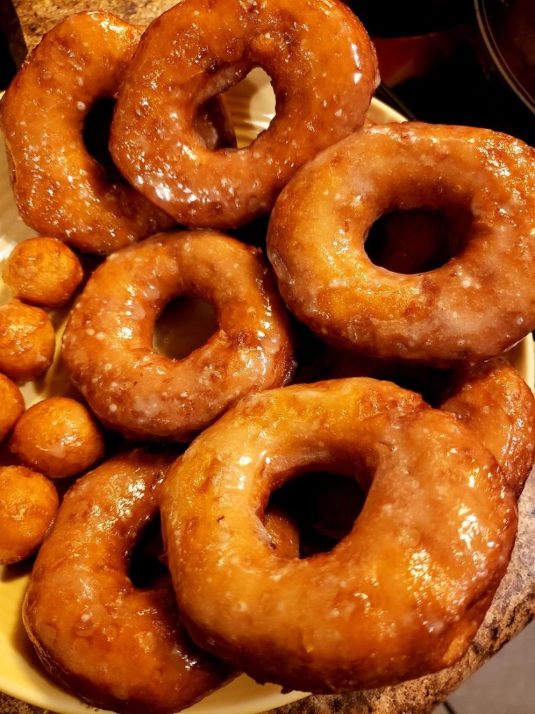 Quick easy tasty lemon glazed biscuit donuts!￼￼