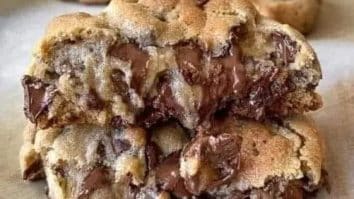 CHOCOLATE CHIP COOKIES 11
