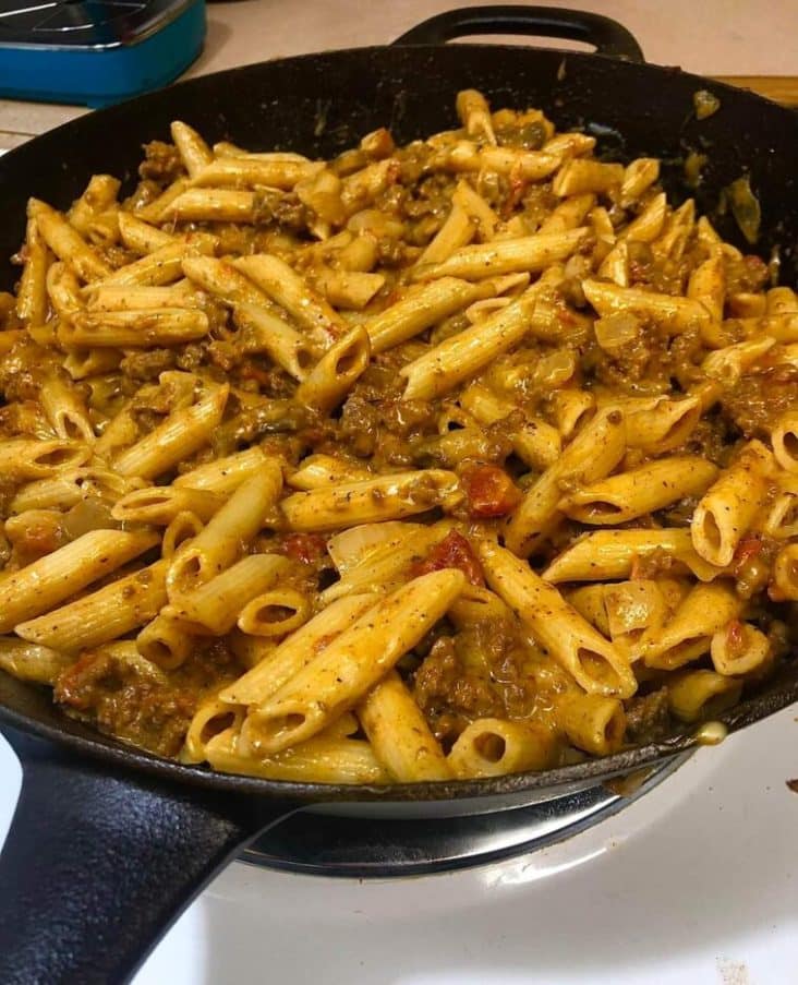 Meaty cheesy chili mac with penne pasta 1
