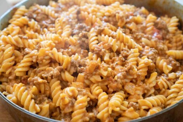 GROUND BEEF PASTA SKILLET DINNER - the kind of cook recipe