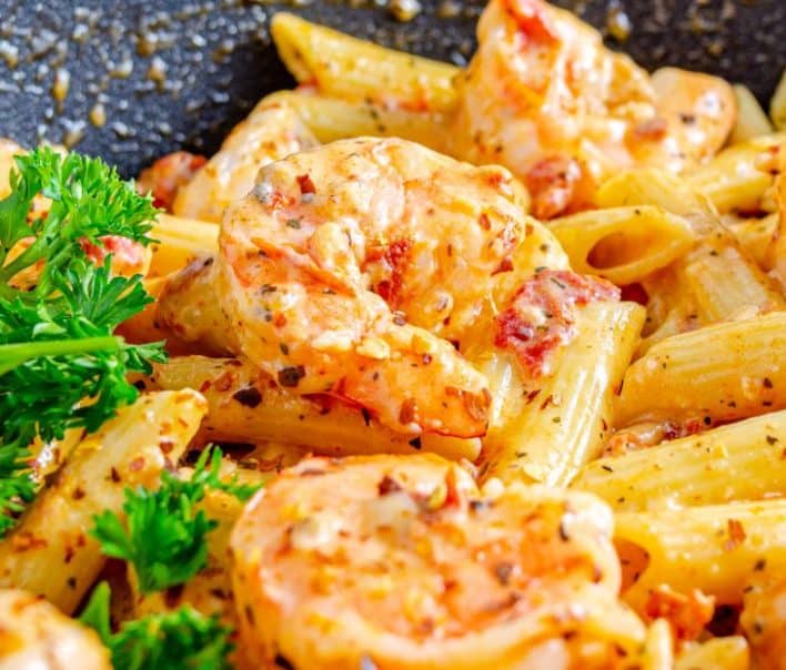 Creamy Mozzarella Shrimp Pasta - the kind of cook recipe