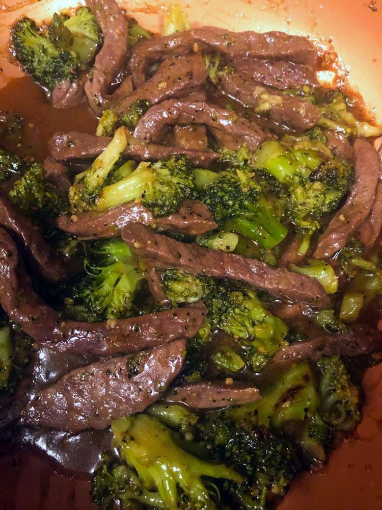EASY BEEF AND BROCCOLI (WITH CARROTS)