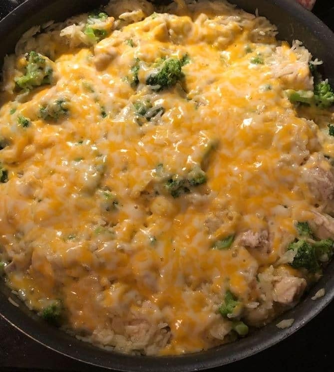 One Pot Cheesy Chicken Broccoli Casserole
