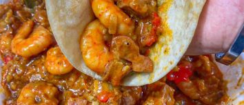 Mexican Shrimp in garlic Salsa with flour tortillas 25