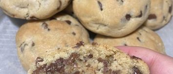 NYC style chocolate chip cookies 30