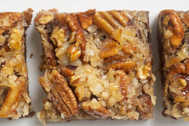 THE BEST PECAN PIE BARS – SO EASY TO MAKE