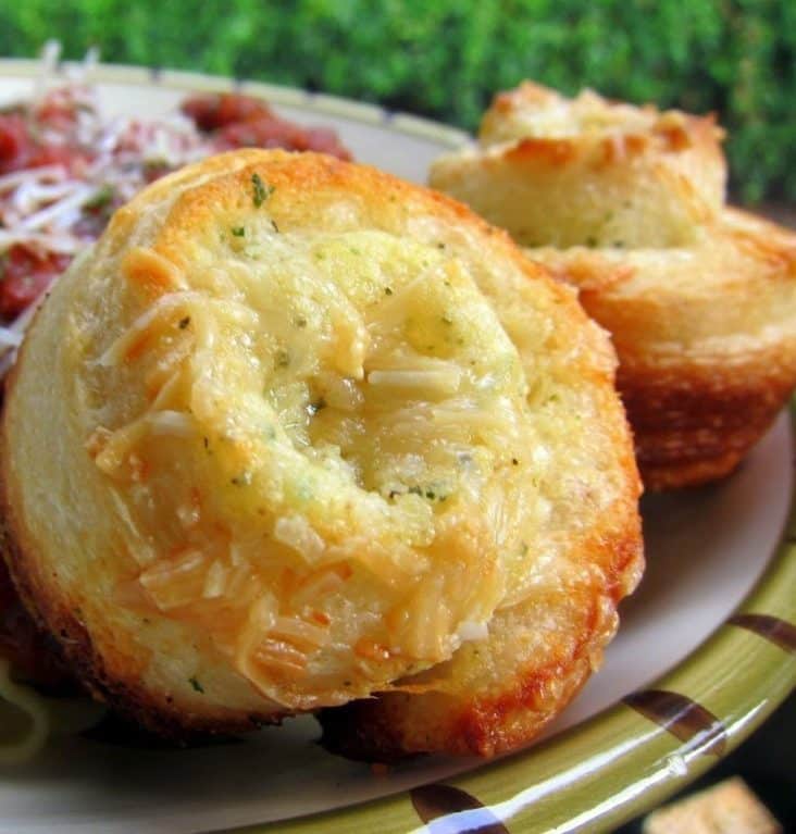 Garlic Roll Cupcakes 1