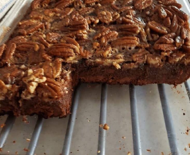 PECAN PIE BROWNIES 1