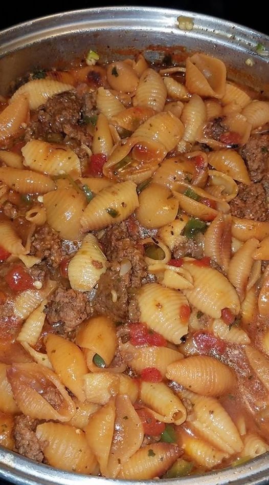 Pasta shells with ground beef 1