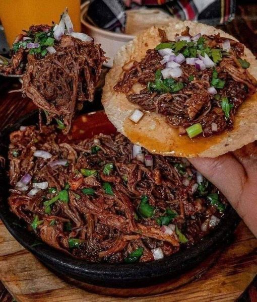 Barbacoa Beef tacos 1
