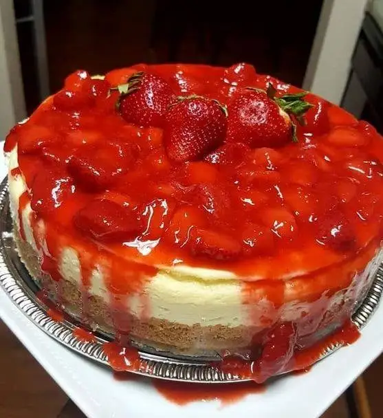 MY HOMEMADE NEW YORK STYLE STRAWBERRY CHEESECAKE WITH A THICK CRUST 1